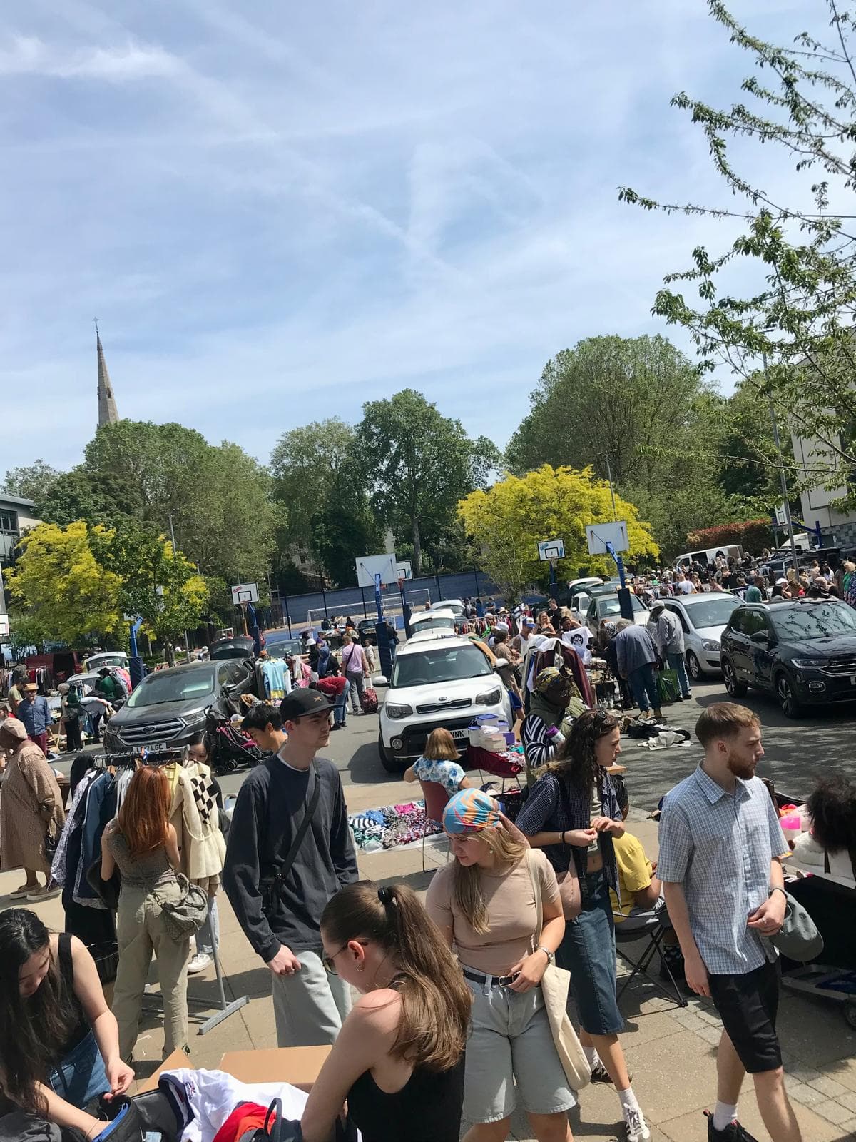 Capital Carboot Sale - Sunday market in Pimlico